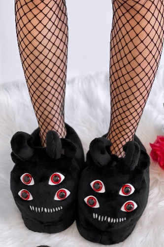 Don't Care Slippers | S/M / Black / 100% Polyester