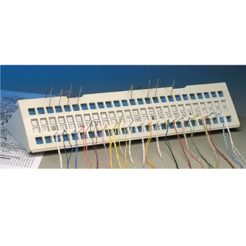 Needle Organizer with Ten Cards