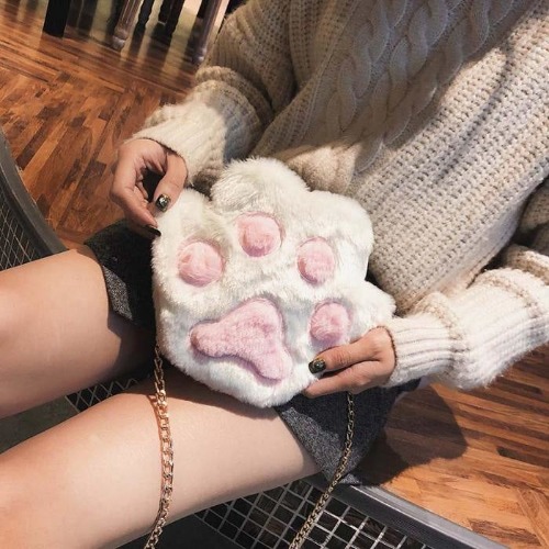 Kitten Paw Purse | White