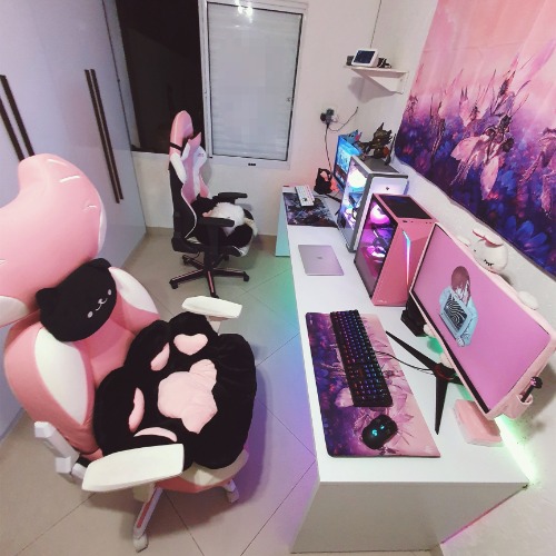 Paw Print Seat Cushion | Black / 70x80cm