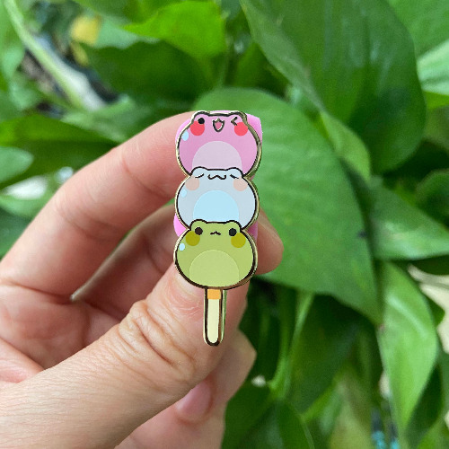 Dango Frog Pin - B Grade
