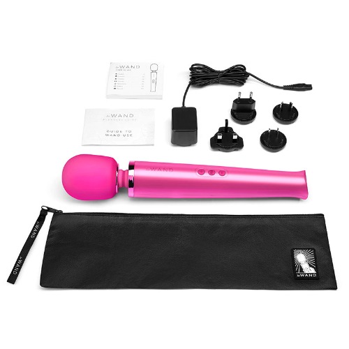 Le Wand Rechargeable Vibrating Massager - Magenta