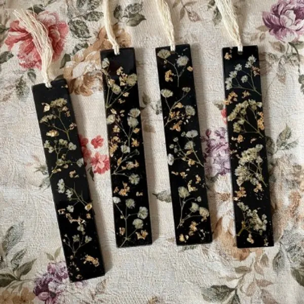 Gypsophila and Gold Flake Bookmarks | Etsy