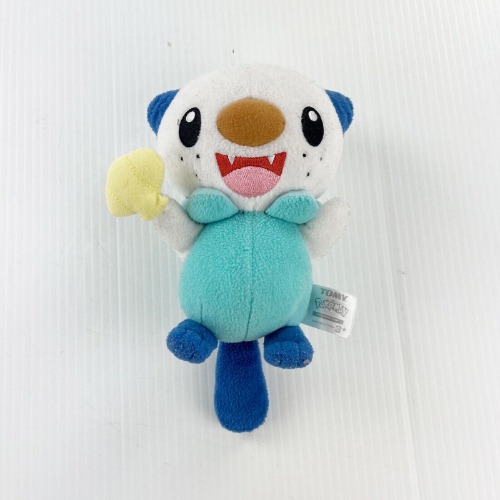 Pokemon Tomy Oshawott Smiling with Clam Plush Stuffed Animal Toy 8 Inch