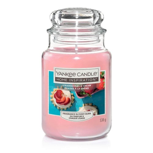 Yankee Candle Strawberries and Cream - Freshly picked strawberries dipped in cream