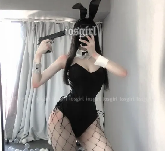 PLayboi cosplay ig??