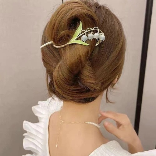 Dainty Floral Hair Claw Clip - 7
