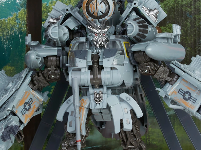 Transformers Studio Series 73 Leader Grindor Figure