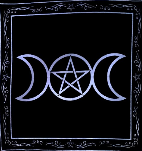 Altar Tarot Cloth: Triple Goddess With Pentagram Cloth Tentacle Pegan Triquetra Flannel Sun Moon Tablecloth Witchcraft Man Cave Room Bar Home Wall Decor ( Triple Goddess Pentagram 26 x 26 Inches)