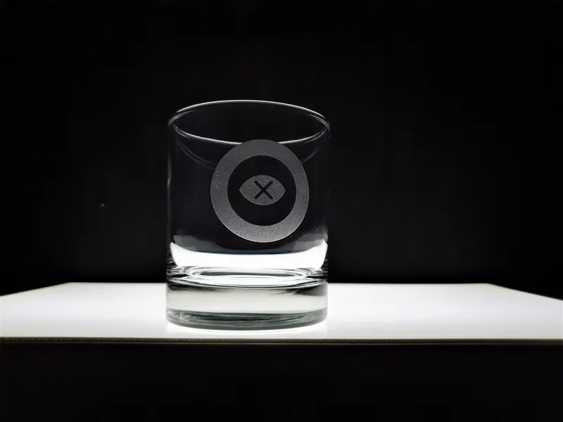 Red Dead Redemption 2 Whisky Tumbler Glass + Gift Box / Birthday Wedding Gift / Gift Idea / Snake Eye
