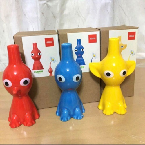 Pikmin Flower Vase Complete Red Blue Yellow Set of 3 Nintendo Store Original NEW