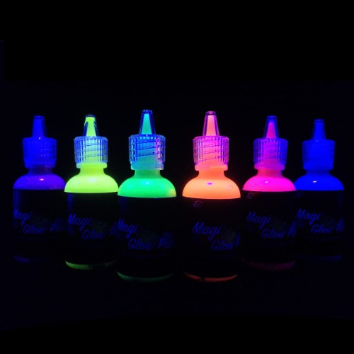 iLC UV Light Body Painting Make-Up Black Light Body Paint for Body and Face Painting Fluorescent Bright Neon Colors Body Paint 6 x 28 ml