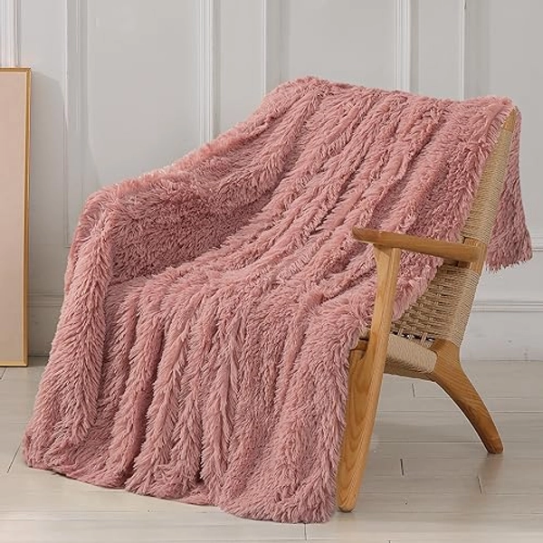 Tuddrom Decorative Extra Soft Faux Fur Blanket Queen Size 80"x90",Solid Reversible Fuzzy Long Hair Shaggy Blanket,Fluffy Plush Fleece Comfy Microfiber Fur Blanket for Couch Sofa Bed,Peach Whip