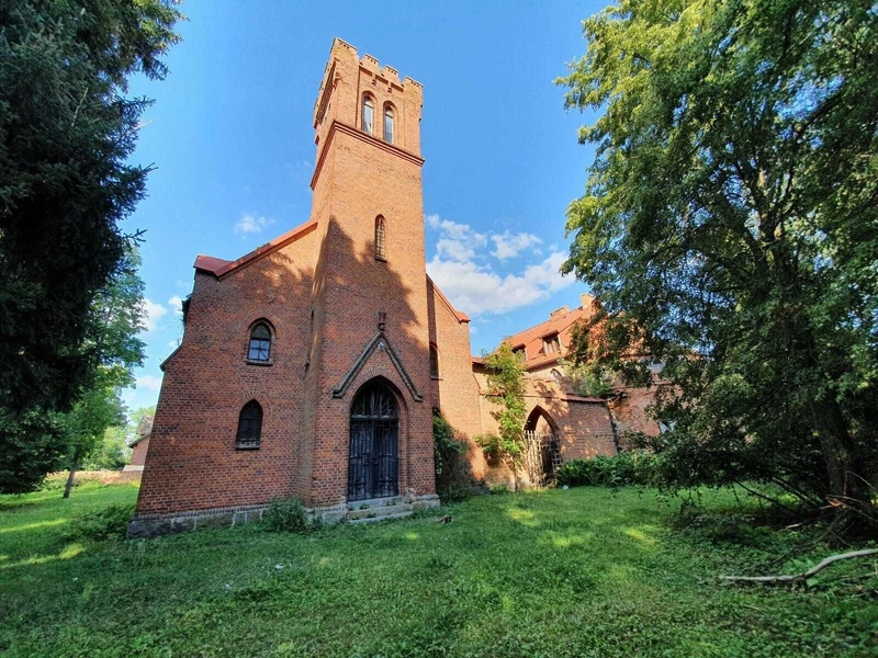 Unique historic property with church and small castle | REALPORTICO