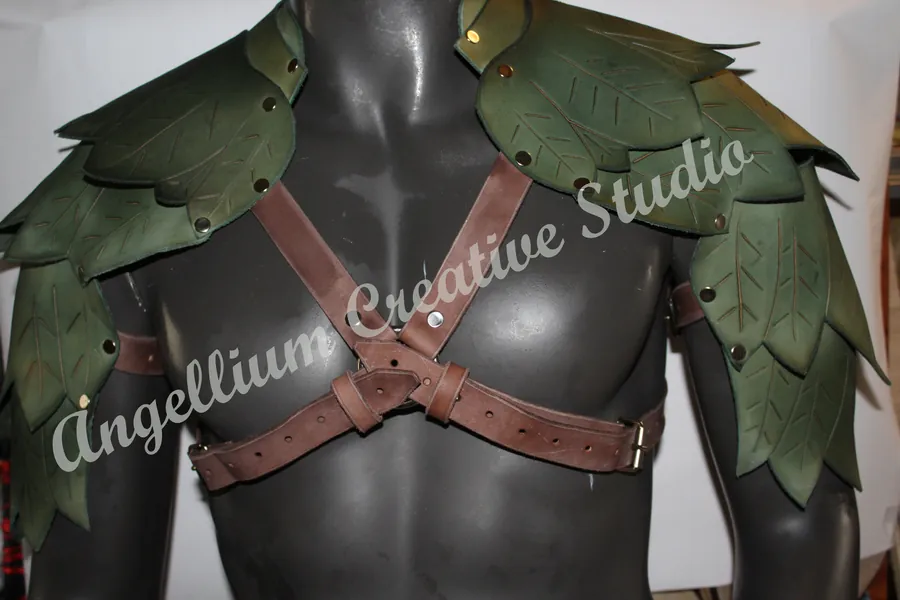 Elven shoulder guards, forrest ranger pauldrons, leaf pauldrons