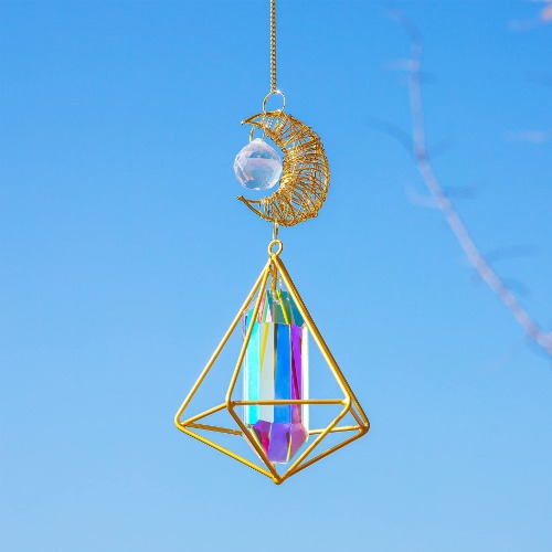 Crystal Suncatcher - Sunlight Catching Prism Crystal Lighting Pendant Window Hanging Orament Rainbow Crystal Pendant for Home Garden Decoration - 