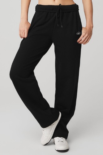 Accolade Straight Leg Sweatpant - Black | Black / S