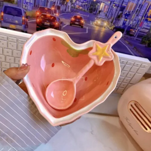 🍓Strawb bowl and spoon set🍓