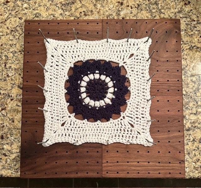 Expandable Magnetic Blocking Board Crochet for setting Granny Squares