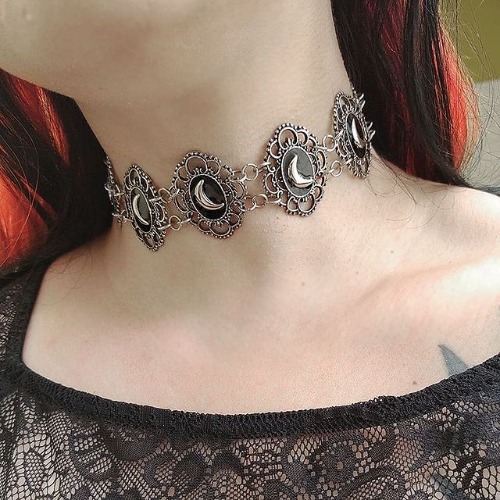 Gothic Moon Cresent Choker