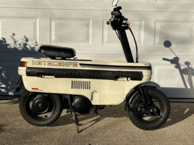 Honda Motocompo Trunk bike, Scooter White  