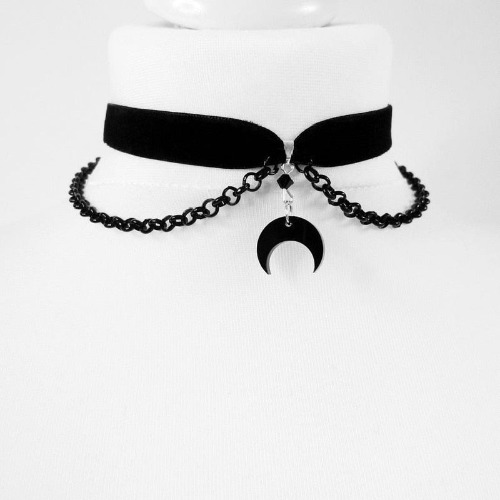 Black Velvet Clavicle Chain Moon Choker