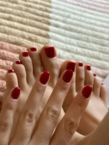 mani pedi