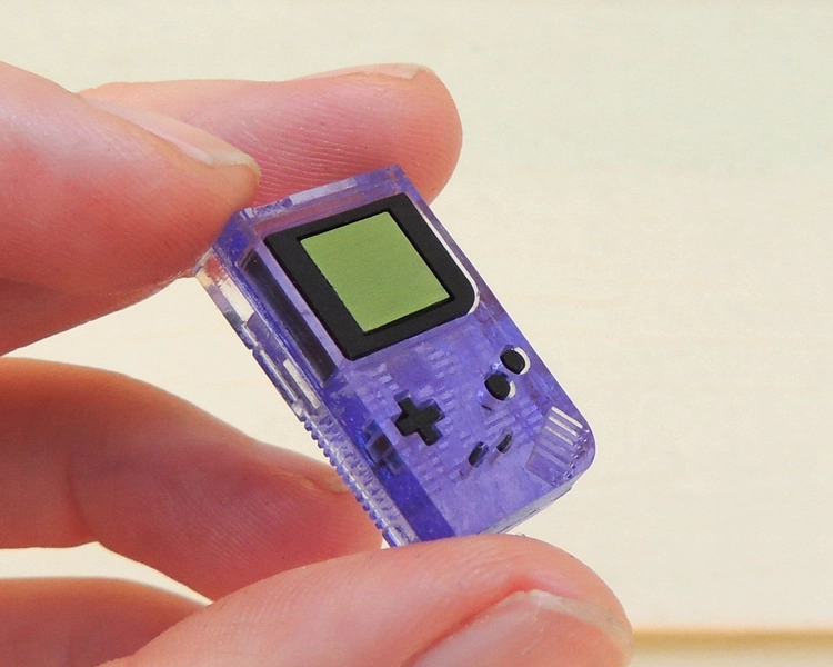 1:6 Miniature Purple Gameboy