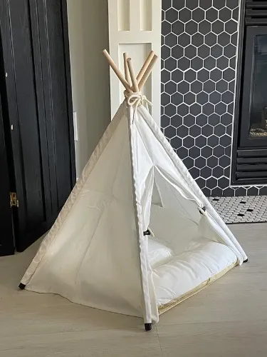 White Pet Teepee Cat Bed with Thick Cushion