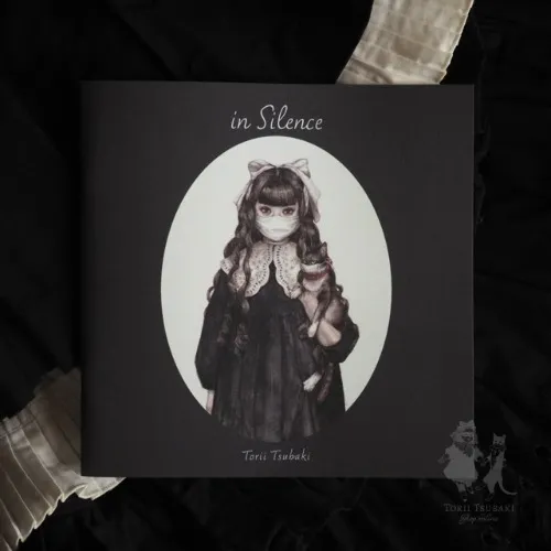 Torii Tsubaki artbook "In Silence"