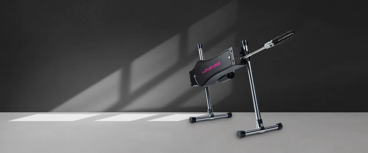 Lovense Sex Machine: App-controlled automatic thrusting sex machine!