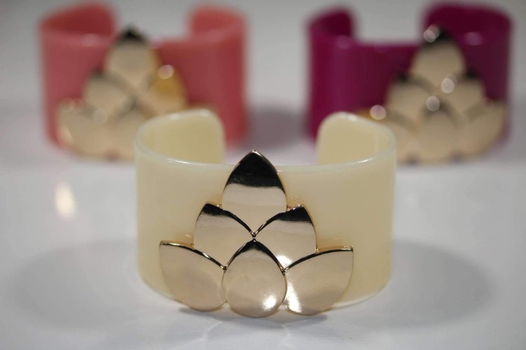 Lotus Flower Cuff Bangles - White / One Size / Acrylic