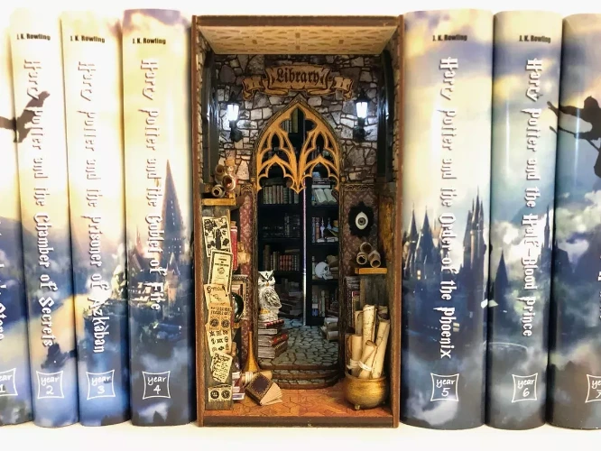 Wizard Library Bookshelf Insert