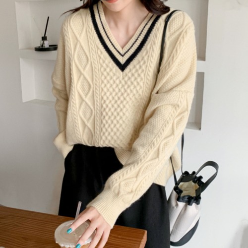 Womens V Neck Cable Knit Sweater - Beige