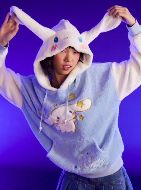 Cinnamoroll Starry Cloud Girls Oversized Fuzzy Hoodie | Hot Topic