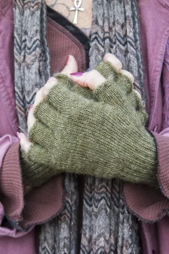 Knit Fingerless Gloves / Dried Sage