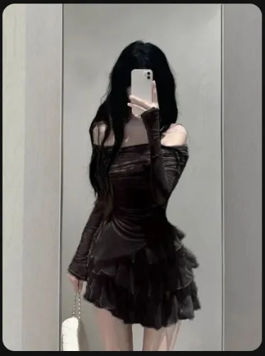  Two Pieces Skirt Set / Crop Tops + Cake Skirts