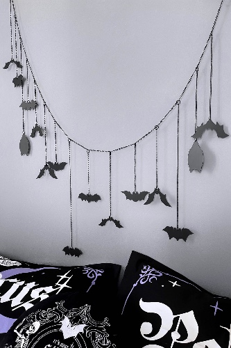 Colony Of Bats Hanging Banner | One Size / Black / 100% Metal Alloy