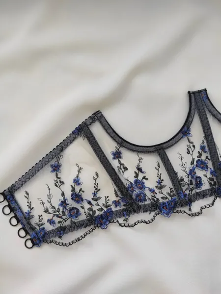 Cupless corset, Underbust corset with embroidered flowers, Black corset, Corset with dark blue flowers