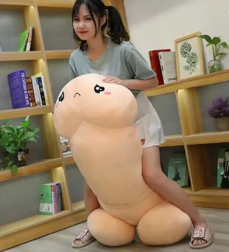 Lindo pene largo de peluche.