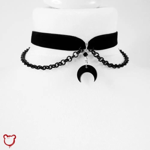 Black Velvet Moon Choker