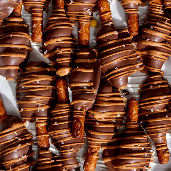 Salted Caramel Pretzels, 12 Pack