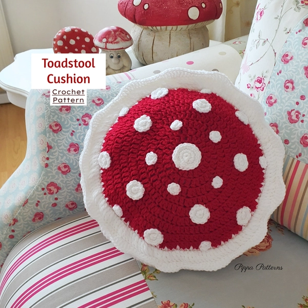 Crochet Toad stool Cushion - Toad Stool pillow - crochet - photo  tutorial - crochet pattern