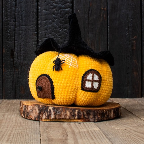 PDF Halloween house of witch pumpkin Crochet