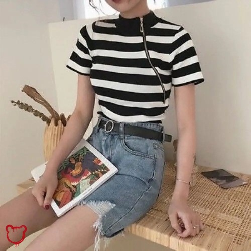 White Black Striped Knit Top - stripe / M