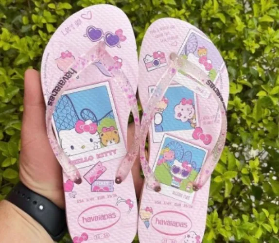 Chinelo Havaianas Slim Hello Kitty Rosa