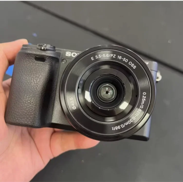 Used Sony Alpha a6400 