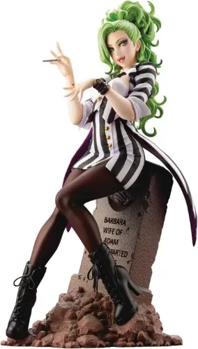 ୨୧ ♡ beetlejuice figurine ♡ ୨୧