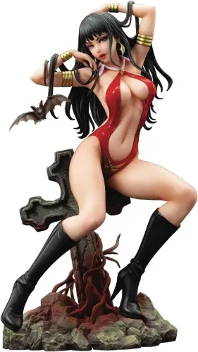 ୨୧ ♡ vampirella figurine ♡ ୨୧