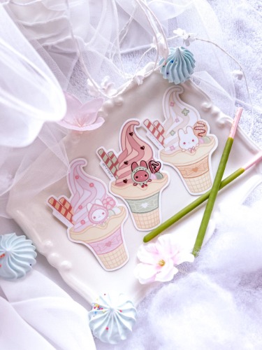 Neapolitan Ice-cream Bunny Sticker - Strawberry/Fraise
